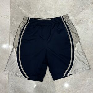 Men’s Slade Wilder Shorts - Size L